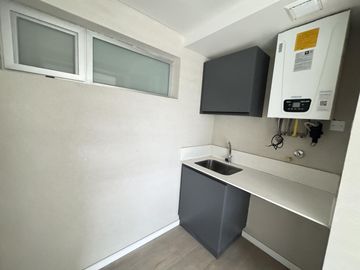 Venta - Departamento de dos dormitorios con balcón y amenities en Condominios Bagua, Funes