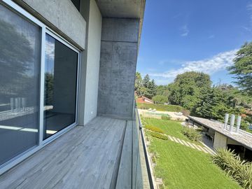 Venta - Departamento de dos dormitorios con balcón y amenities en Condominios Bagua, Funes