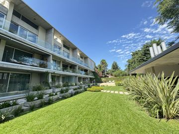 Venta - Departamento de dos dormitorios con balcón y amenities en Condominios Bagua, Funes