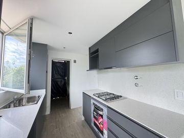 Venta - Departamento de dos dormitorios con balcón y amenities en Condominios Bagua, Funes
