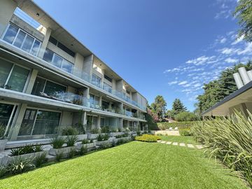 Venta - Departamento de dos dormitorios con balcón y amenities en Condominios Bagua, Funes
