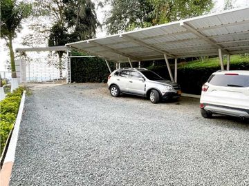 Casa en km 29 condominio Paraiso El Vergel vía Cali a Buenaventura