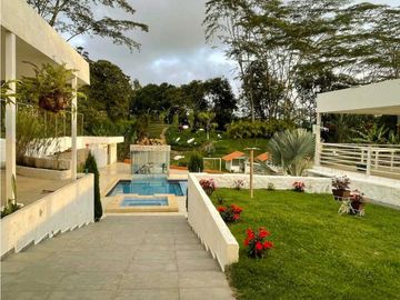Casa en km 29 condominio Paraiso El Vergel vía Cali a Buenaventura
