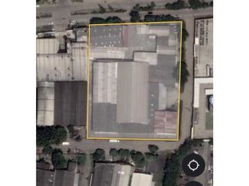 Venta de Lote y bodegas en Acopi Yumbo