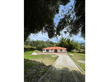 Finca en venta en el Carmen de Viboral