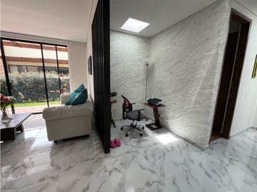 Hermosa casa nueva de UN PISO esquinera en Fagua Chía