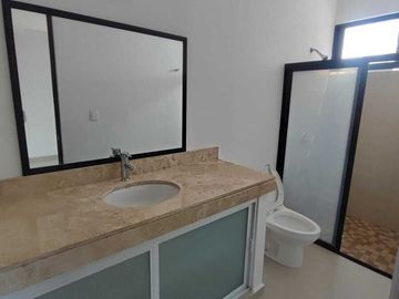 OPORTUNIDAD! VENTA DE TOWNHOUSE EN PRIVADA EN LA COL MAYA, ALTABRISA
