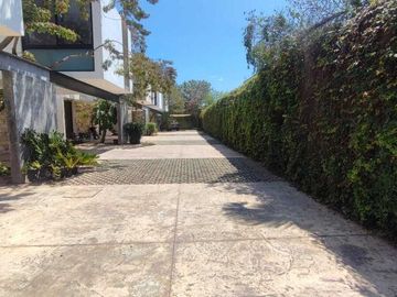 OPORTUNIDAD! VENTA DE TOWNHOUSE EN PRIVADA EN LA COL MAYA, ALTABRISA