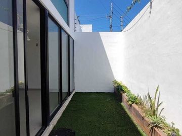 OPORTUNIDAD! VENTA DE TOWNHOUSE EN PRIVADA EN LA COL MAYA, ALTABRISA