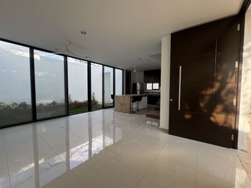 OPORTUNIDAD! VENTA DE TOWNHOUSE EN PRIVADA EN LA COL MAYA, ALTABRISA