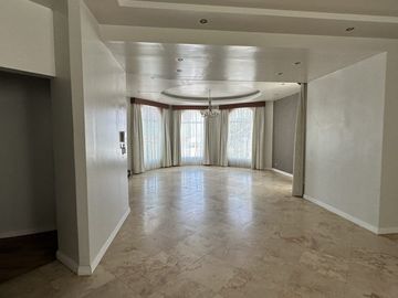 Casa de 6 recámaras en fracc. Chapultepec Californias, Tijuana