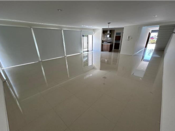 HERMOSA CASA EN VENTA LOMAS DEL MOLINO