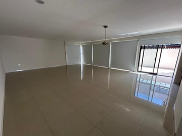 HERMOSA CASA EN VENTA LOMAS DEL MOLINO