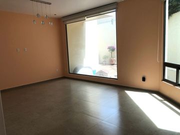 CASA EN VENTA, CONDADO DE SAYAVEDRA, VIGILANCIA Y JARDÍN.