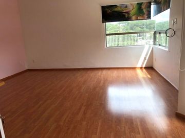 CASA EN VENTA, CONDADO DE SAYAVEDRA, VIGILANCIA Y JARDÍN.