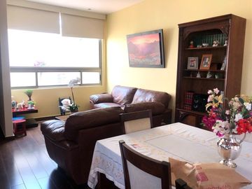 CASA EN VENTA, CONDADO DE SAYAVEDRA, VIGILANCIA Y JARDÍN.
