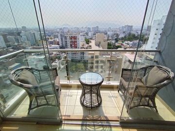 DEPARTAMENTO AMOBLADO EN ALQUILER - BARRIO MÉDICO