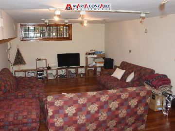 Casa  en Venta Villa Sarmiento / Moron (A120 3735)