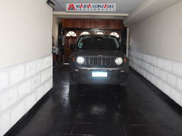 Casa  en Venta Villa Sarmiento / Moron (A120 3735)