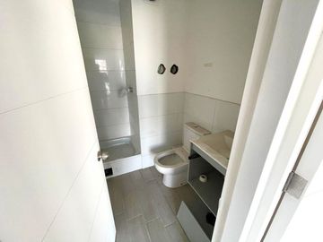VENTA Departamentos Nuevos 2D2B con terraza, Metro Conchalí