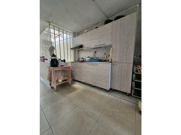 CASA EN VENTA EN EL POPULAR NORTE DE CALI