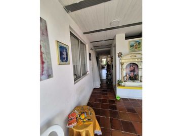 CASA EN VENTA EN EL POPULAR NORTE DE CALI