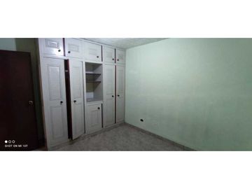 CASA EN VENTA EN EL POPULAR NORTE DE CALI