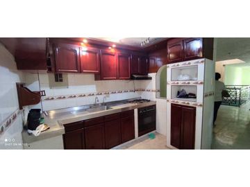 CASA EN VENTA EN EL POPULAR NORTE DE CALI
