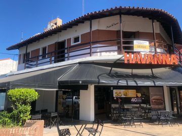 Casa en venta - 3 Dormitorios 2 Baños - 120Mts2 - Miramar