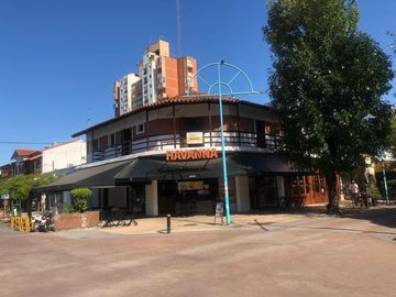 Casa en venta - 3 Dormitorios 2 Baños - 120Mts2 - Miramar