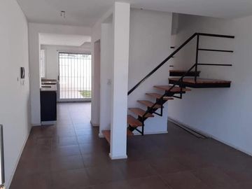 VENTA 2 Dorm APTO CREDITO  Pileta PH De las carretas 8245