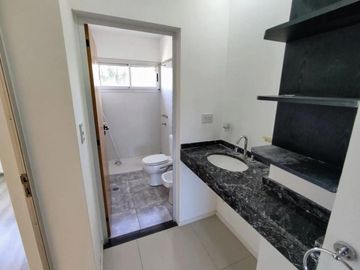 VENTA 2 Dorm APTO CREDITO  Pileta PH De las carretas 8245
