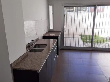 VENTA 2 Dorm APTO CREDITO  Pileta PH De las carretas 8245