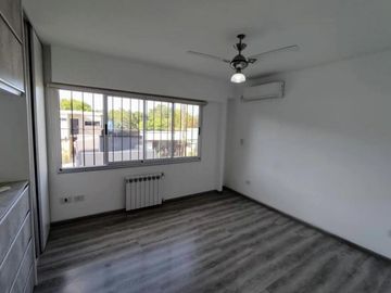 VENTA 2 Dorm APTO CREDITO  Pileta PH De las carretas 8245