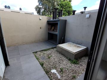 VENTA 2 Dorm APTO CREDITO  Pileta PH De las carretas 8245