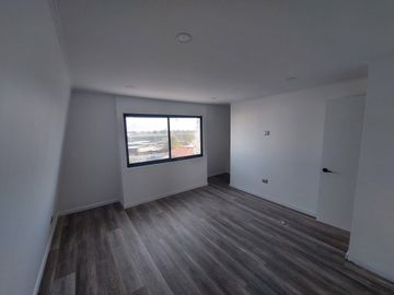 103M2, 4 DORMITORIOS, 2 BAÑOS, ESTACIONAMIENTO