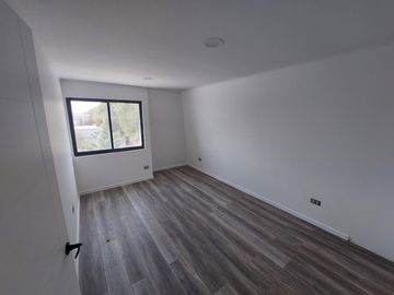 103M2, 4 DORMITORIOS, 2 BAÑOS, ESTACIONAMIENTO