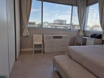 Moderna casa al Lago en Venta en Los Castaños - Nordelta