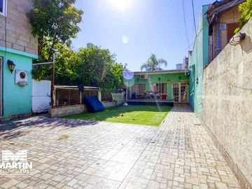 Casa en venta en Martinez 3 dormitorios /1 suite, jardín y cochera. Cerca Plaza.
