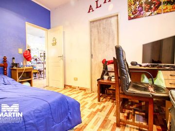Casa en venta en Martinez 3 dormitorios /1 suite, jardín y cochera. Cerca Plaza.