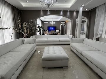 Magnifica propiedad en doble lote Saint Thomas Este-Oeste