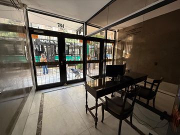 RECOLETA piso 3 ambientes con dependencia, piso alto, 205 m2-  A RECICLAR