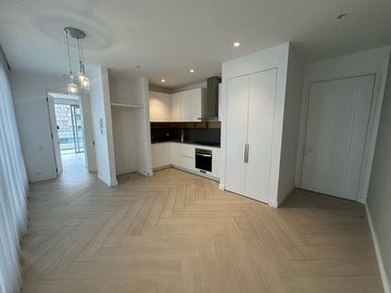 Suite en Venta con Balcón y Vista a la González Suárez
