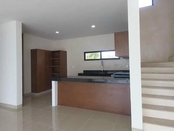 Casa en venta en el Norte de Mérida con piscina