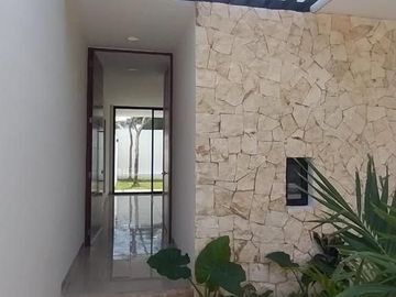 Casa en venta en el Norte de Mérida con piscina