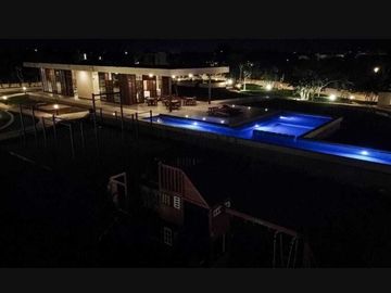 Casa en venta en el Norte de Mérida con piscina