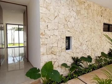 Casa en venta en el Norte de Mérida con piscina