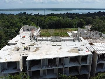 PENTHOUSE CON ROOFTOP, JACUZZI CON VISTA PANORAMICA, PRECIO PRE VENTA, LAGUNA DE BACALAR