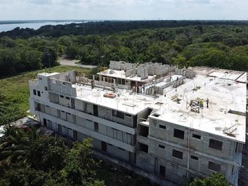 PENTHOUSE CON ROOFTOP, JACUZZI CON VISTA PANORAMICA, PRECIO PRE VENTA, LAGUNA DE BACALAR