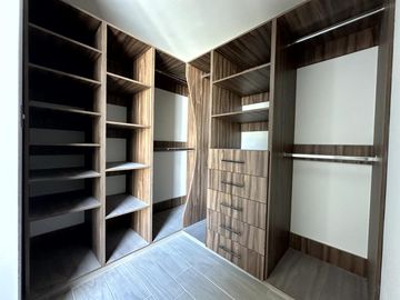 Casa en  venta con 4 recamaras en Parque Chiapas Lomas de Angelopolis Puebla